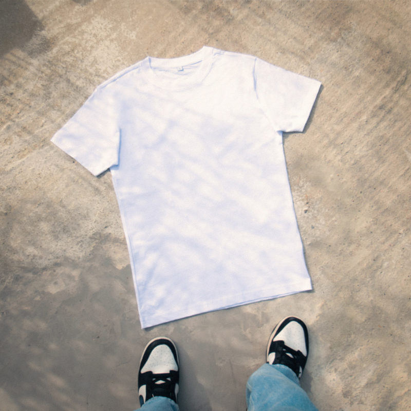 t-shirt blanc basic pour homme
